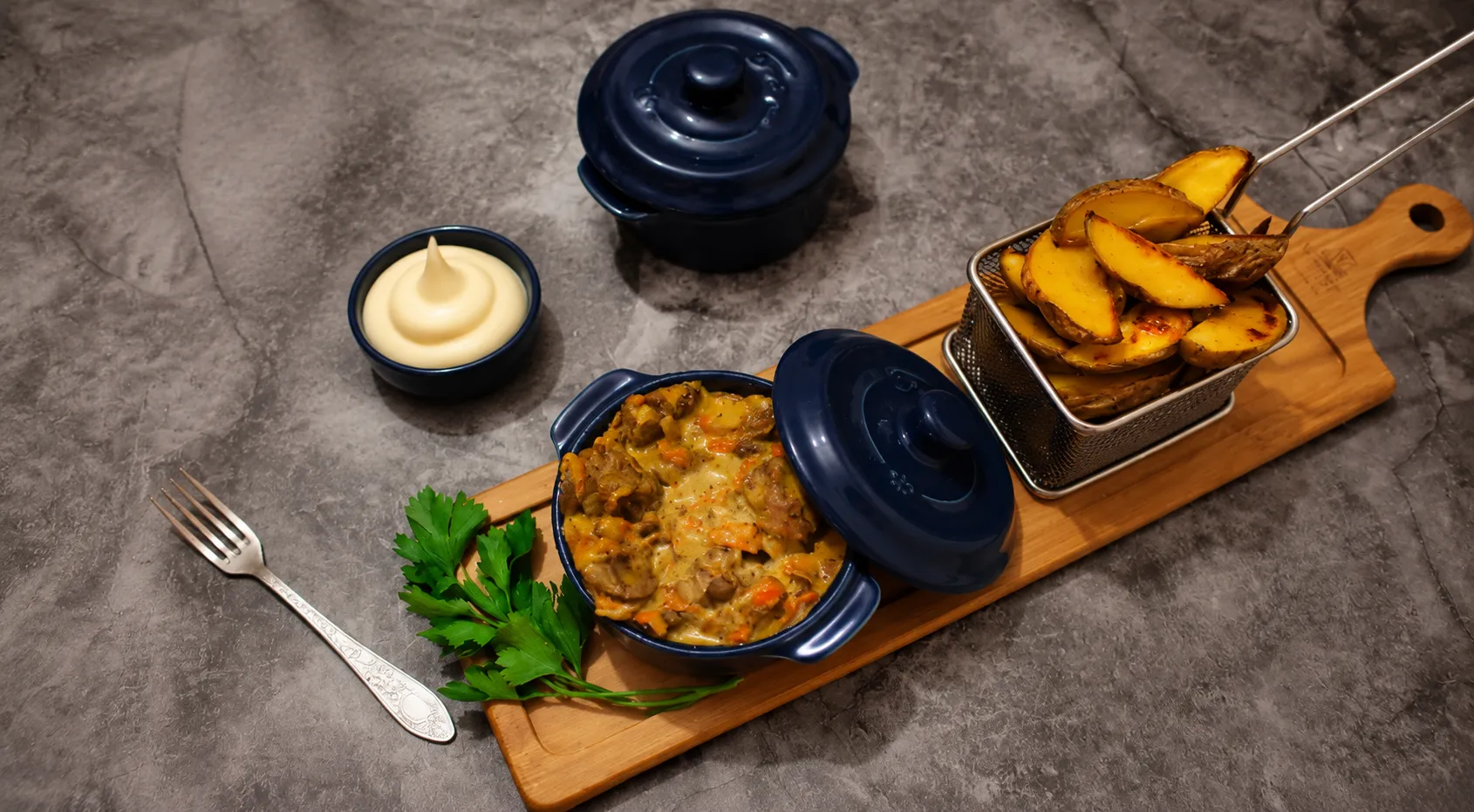 Тушеная куриная печень