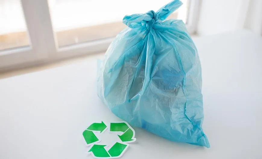 Самые актуальные мусорные пакеты — из биоразлагаемых материалов