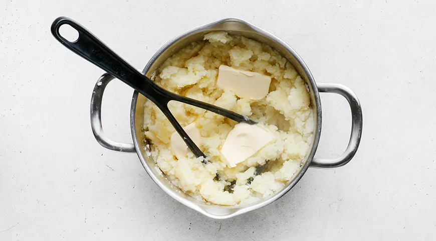 Картофельная запеканка с сосисками и сыром