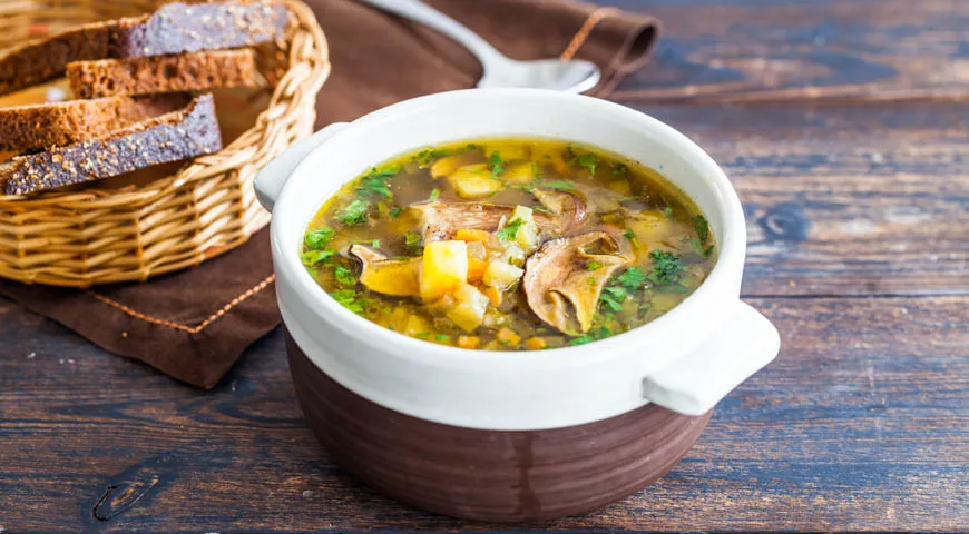 Рецепт рассольника с грибами