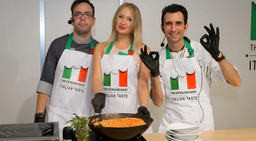Итальянцы устроили кулинарное шоу на World Food Moscow 