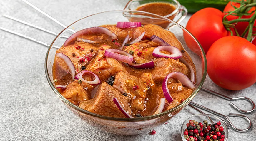 Щепотка вкуса: как приправы меняют привычные блюда и какую выбрать для шашлыка