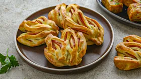 Рецепты с маслом растительным, мукой и варёной колбасой