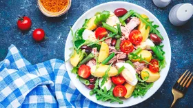 Рецепты с яйцом, томатами и оливками