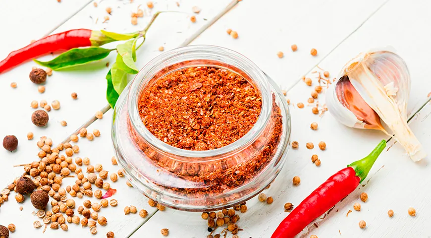 Сушеная версия традиционной кавказской аджики — сухая аджика