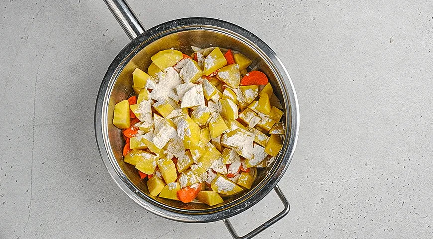 Овощное рагу с копчеными ребрышками