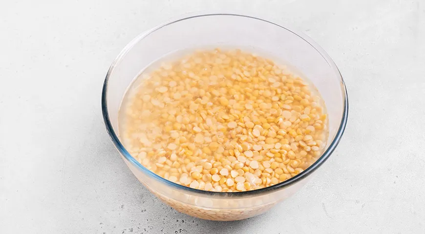 Гороховая каша с тушенкой