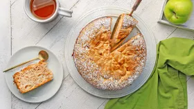 Шарлотка со сметаной