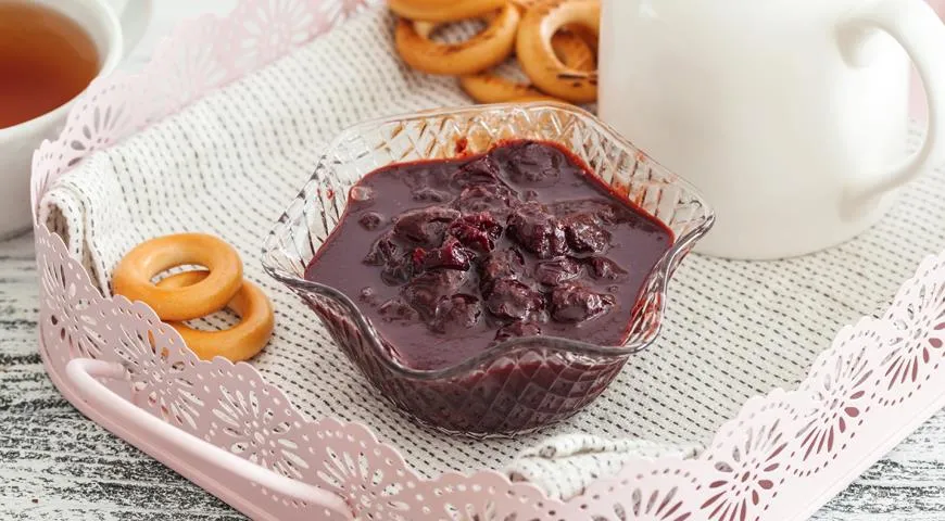 Варенье "Вишня в шоколаде"