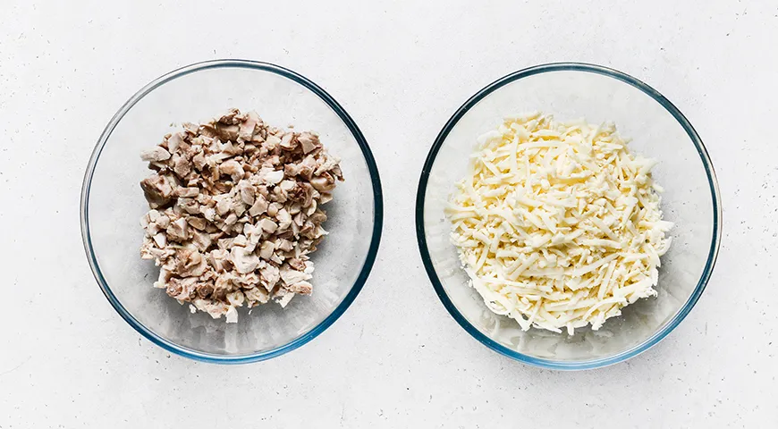 Осетинский пирог с курицей и сыром