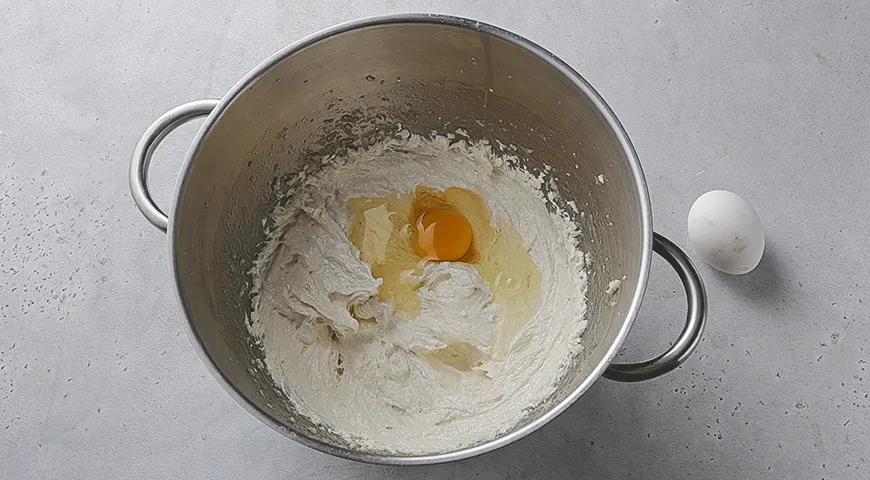 Ванильный торт с черешней