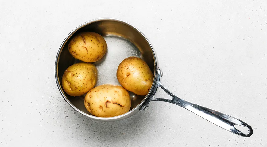 Крабовый салат с картошкой