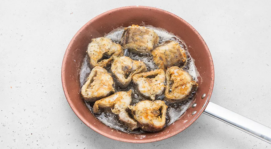 жареная рыба конгрио