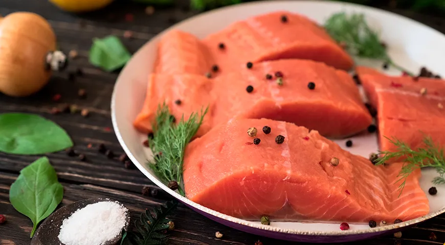 Срежьте с реберных костей филе