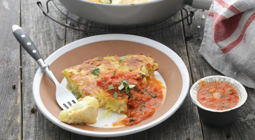 Запеканка из кабачков с сыром и помидорами (Gateau de courgettes)