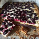 Ежевичный пирог с творогом