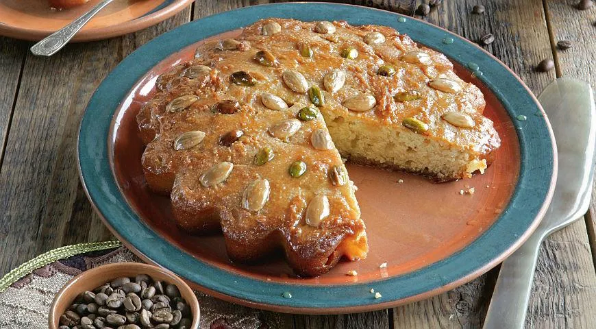 Манная крупа на Востоке — основа для басбусы — пирог с медовым сиропом