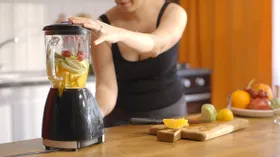Почему нельзя выбрасывать мякоть фруктов после приготовления сока