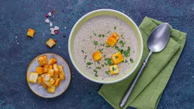 Классический крем-суп из шампиньонов