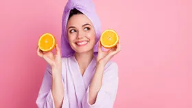 Зачем блогеры берут с собой в душ апельсины