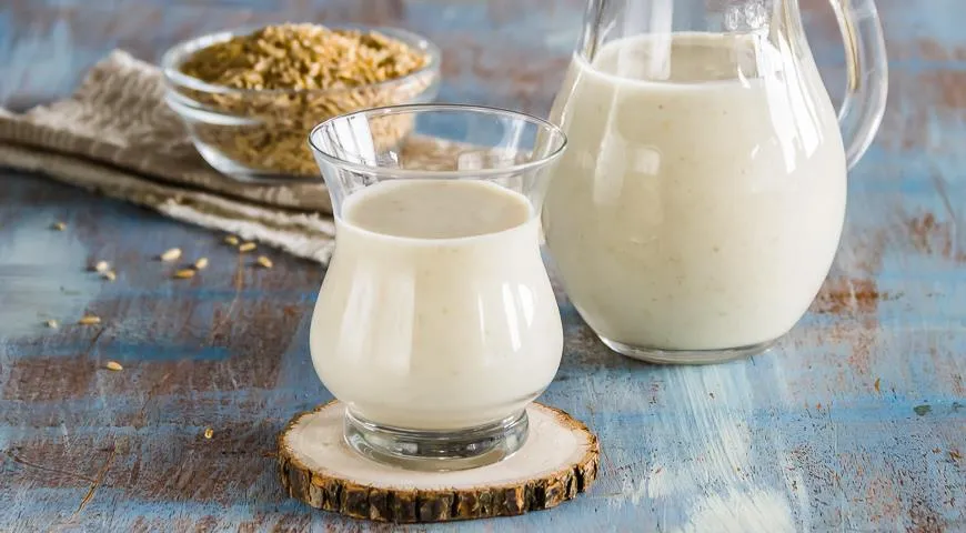 Простой овсяный кисель на кефире