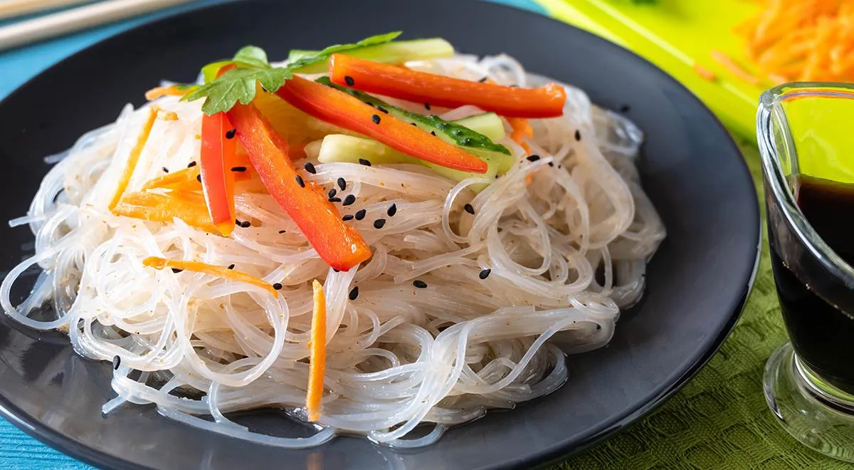 Фунчоза с болгарским перцем и овощами
