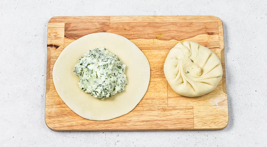 Хычины с сыром и зеленью