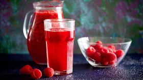 Морс или компот: врач объяснила, какой напиток на самом деле полезнее