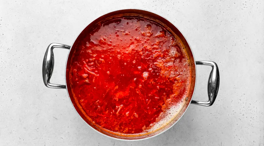 Борщ с тушёнкой