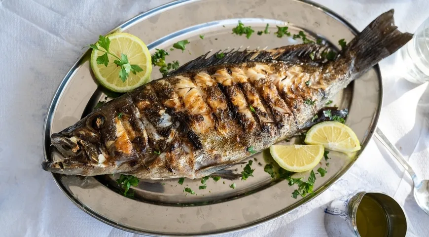 В Древнем Риме крупных груперов подавали на пирах как особое угощение, а их голову считали самой значимой и лакомой частью