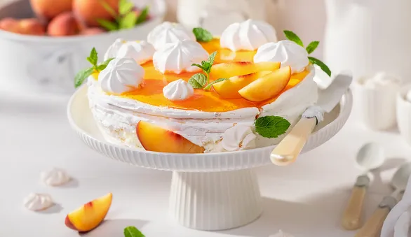 8 тортов-безе, которые выглядят как из кондитерской: рецепты для дома