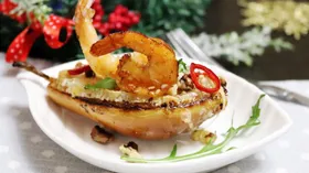 Рецепты с сырами, фруктами и креветками