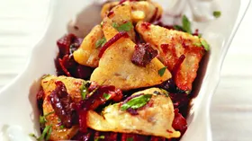 Блюдо из теста с горохом