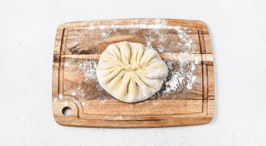 Осетинский пирог с курицей и сыром