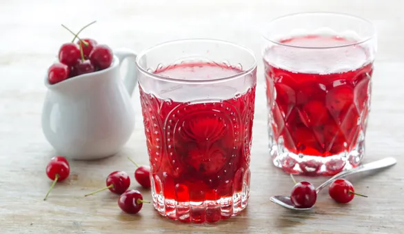 Компот из вишни