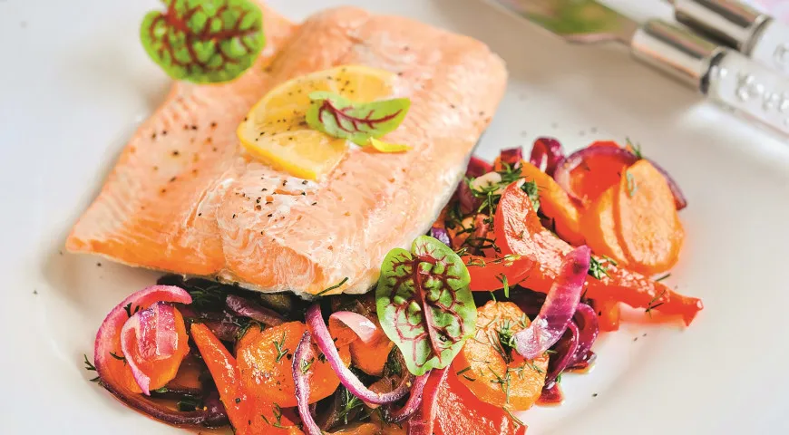 Горбуша с овощами