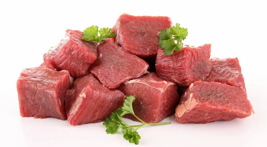 Чем жирнее мясо, тем крупнее должны быть куски для шашлыка