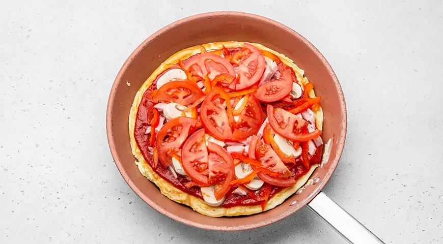 Пицца на сметане на сковороде