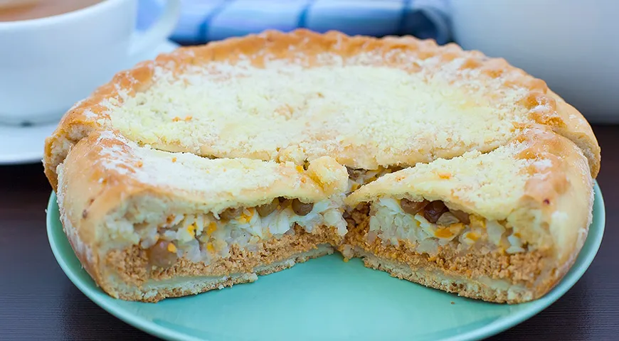 Шаг 4: Украшение пирога и его подача