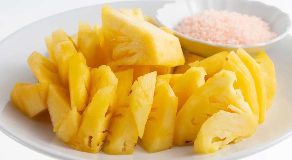 Зачем есть ананас с перцем и как еще необычно подавать этот экзотический фрукт