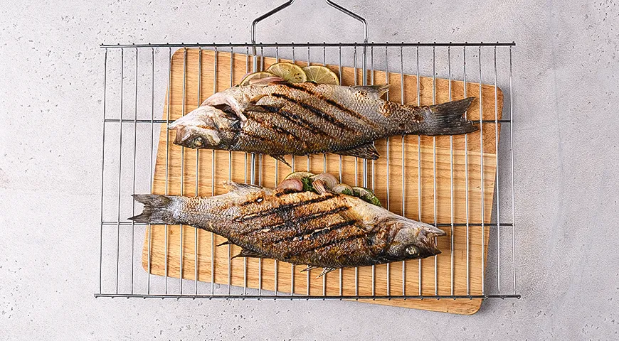 Сибас на гриле с кокосом и лемонграссом