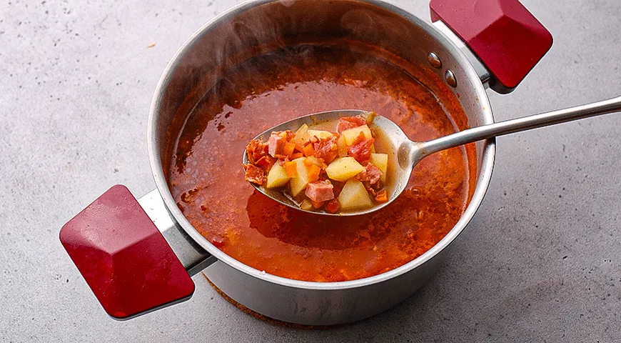 Чаудер с креветками и чоризо