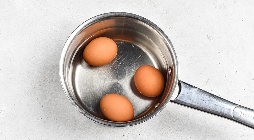 Оливье с красной рыбой