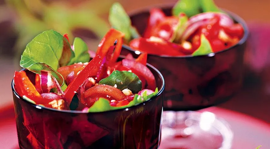 Салат в багряных тонах