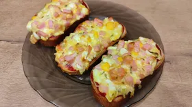 Горячие бутерброды к новогоднему столу