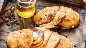 Рецепты с маслом растительным, мукой пшеничной и изюмом
