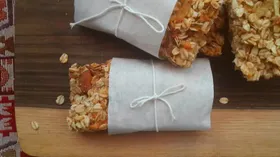 Рецепты с молочной продукцией, яблоком и миндалём
