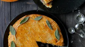 Рецепты с мукой пшеничной, твёрдыми сырами и говяжьим фаршем жирным