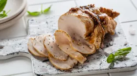 Сочная пастрома из куриной грудки