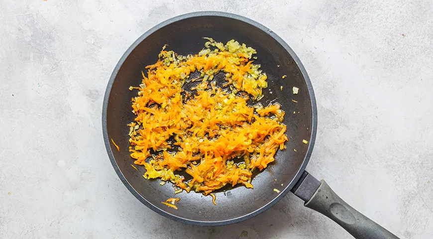 Сырный суп с копченостями